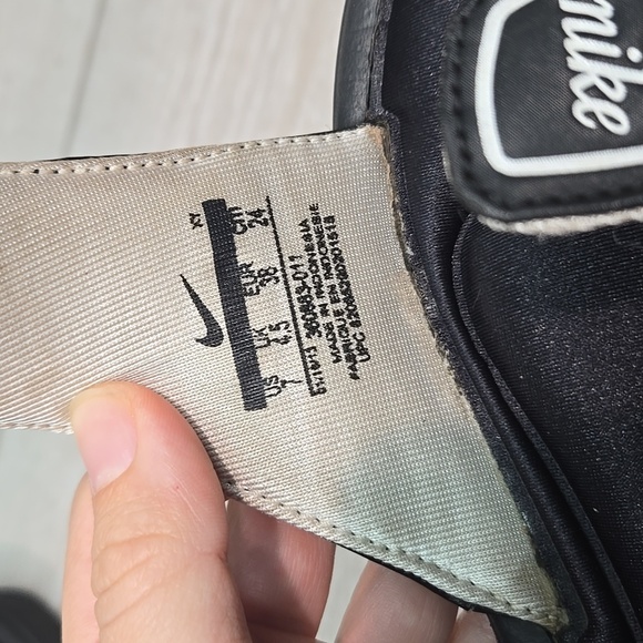 Nike Women's Comfort Footbed Black Slide Sandals Shoes Sz 7 - Picture 11 of 11